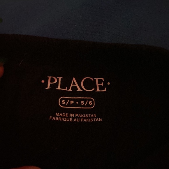 Place boys small petite 5/6 black and white boys, long sleeve shirt - Picture 2 of 3